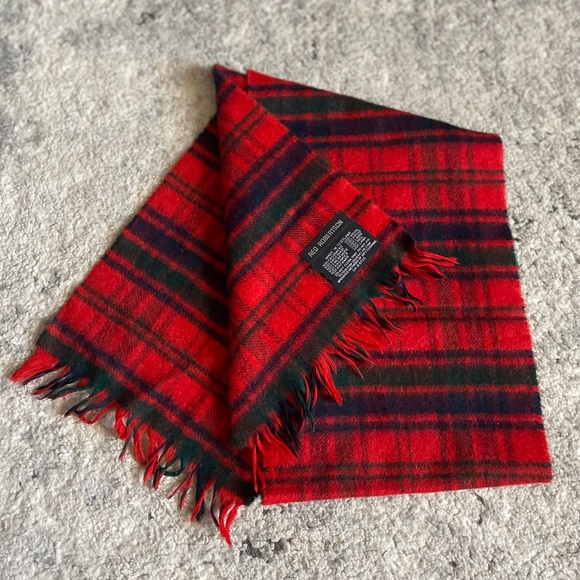 COPY - Made in Scotland Tartan Scarf Cashmere Wool Red Robertson - Picture 3 of 4